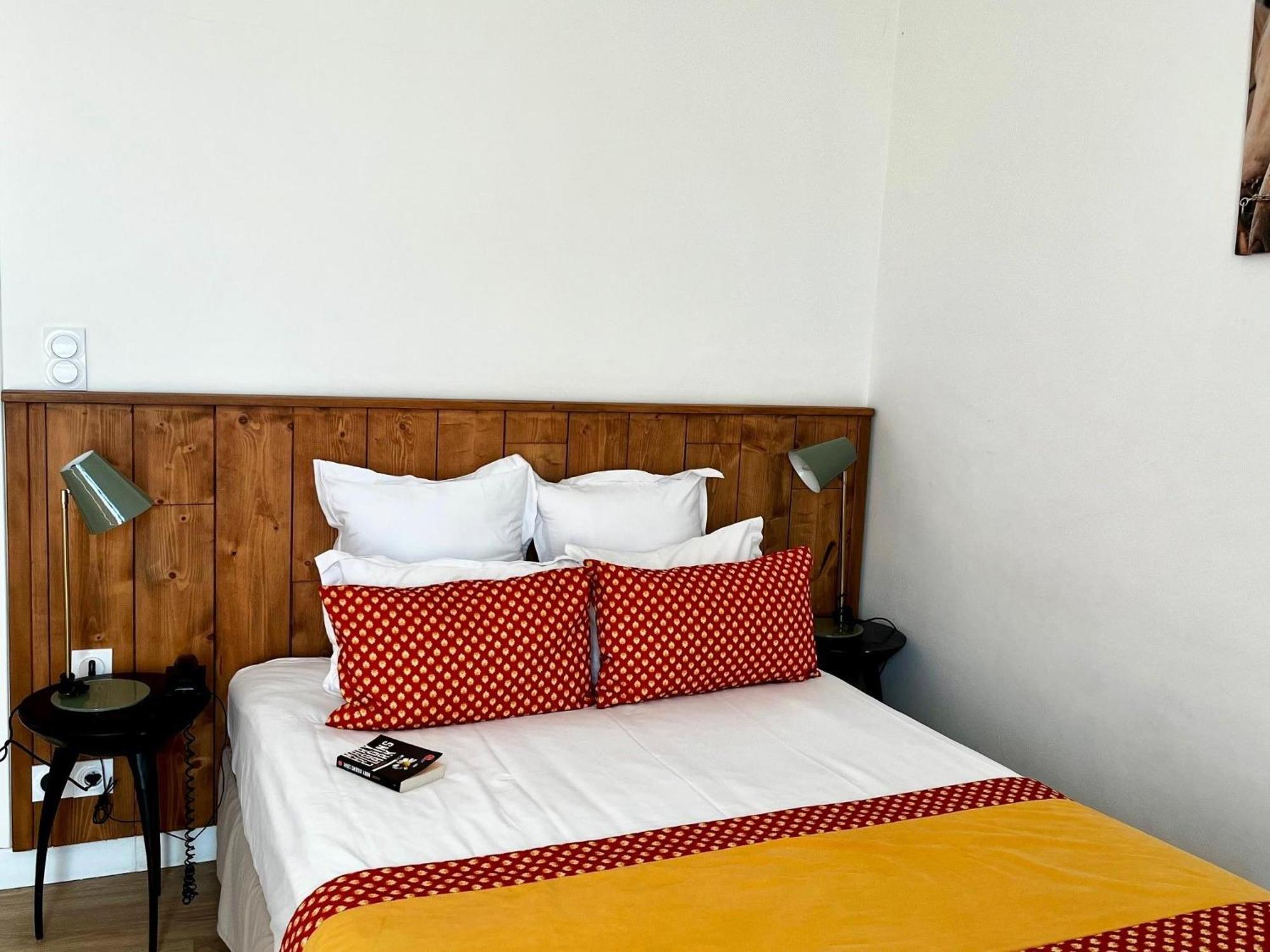 Hotel Saint Louis เอก-มอร์ต ภายนอก รูปภาพ